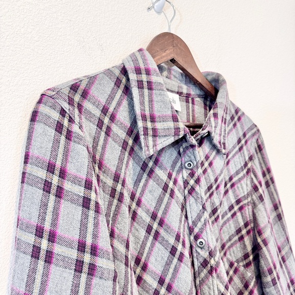 Cabi Highland Shirt #3946 Gray Pink Black Plaid Flannel Shacket Fringe Large - Picture 3 of 11